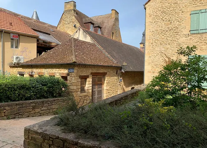 Beauvau - Numero 3 - Centre De *